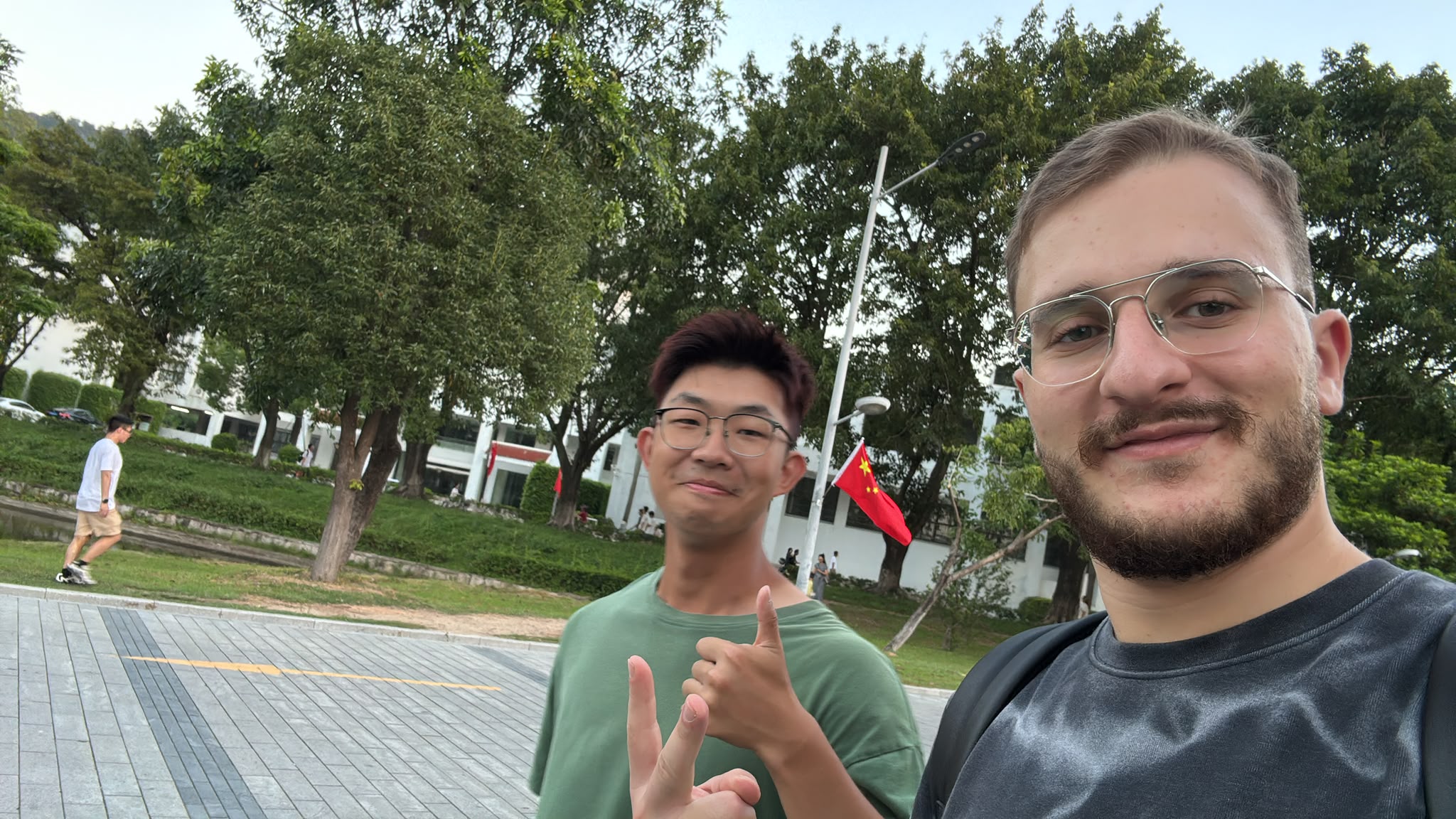 Yuhan GUO+Ibrahim Shalata,去年去GT的交换生(1).jpg Yuhan GUO+Ibrahim Shalata,去年去GT的交换生(1).jpg